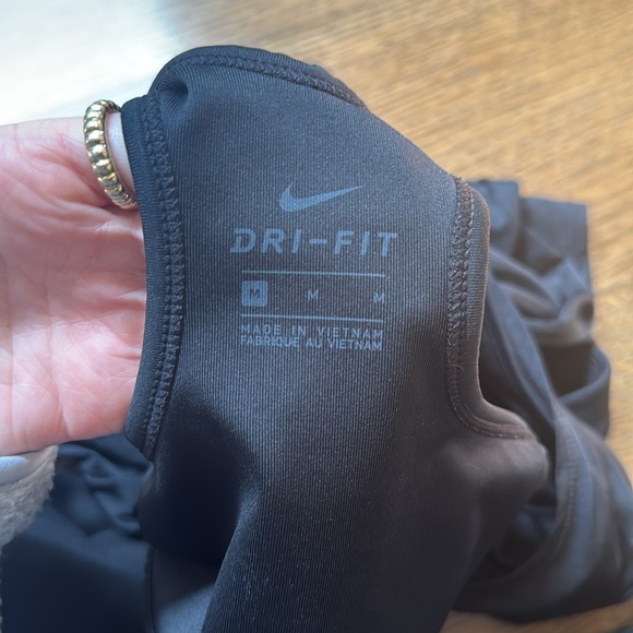 NIKE ATHLETIC SHIRT WITH BRA - size medium - Picture 4 of 5